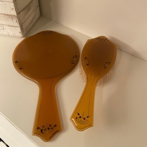 Vintage Art Deco Amber Butterscotch Bakelite Vanity Hand Mirror and Brush Set - Picture 1 of 15